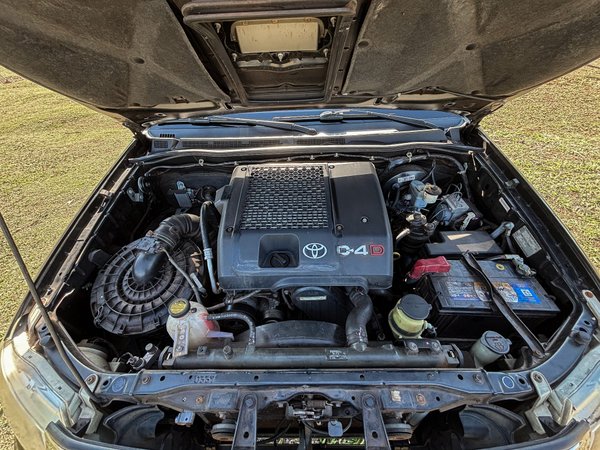 Foto 6 - Toyota Hilux SRV 3.0 Turbo Diesel 4x4