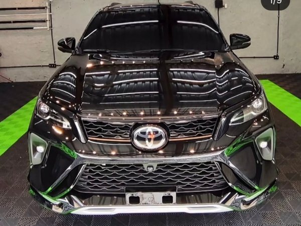 Foto 2 - Toyota Hilux SW4 SRX Platinum 2.8 Turbo Diesel 4x4