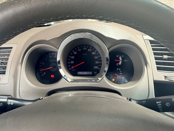 Foto 5 - Toyota Hilux SW4 SRV 3.0 Turbo Diesel 4x4