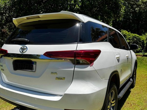 Foto 10 - Toyota Hilux SW4 SR 2.7 Flex 4x2