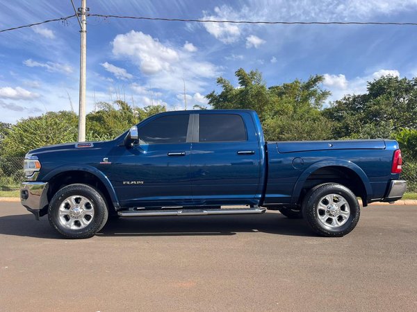 Foto 4 - RAM 2500 Laramie 6.7 Turbo Diesel 4x4