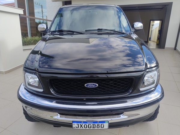 Foto 2 - Ford F150 XLT Triton 4.6 V8 Gasolina