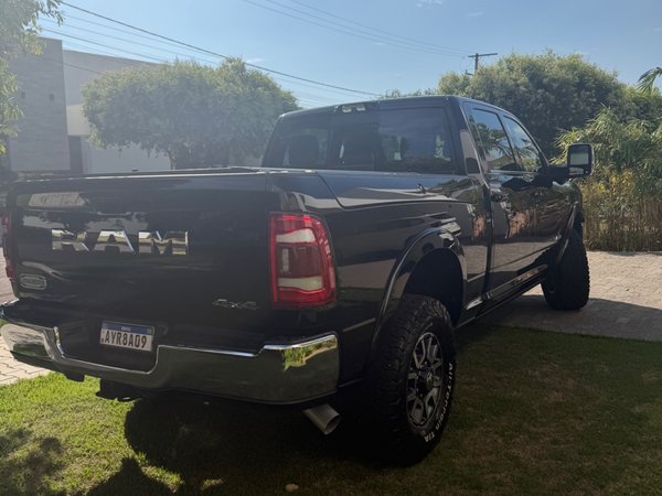 Foto 3 - RAM 3500 Longhorn Limited 6.7 Turbo Diesel 4x4