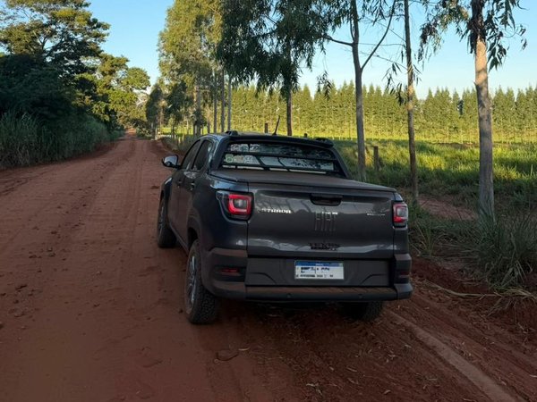 Foto 7 - Fiat Strada Freedom 1.3 C.D.