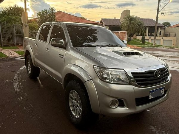 Foto 1 - Toyota Hilux SRV 3.0 Turbo Diesel 4x4