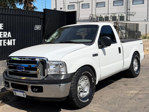 Foto 1 - Ford F250 XLT 4.2 Turbo Diesel 4x2 C.S