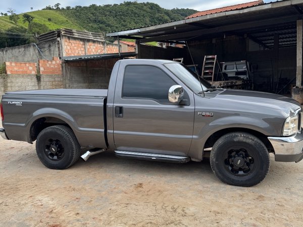 Foto 4 - Ford F250 XLT 4.2 Turbo Diesel 4x2 C.S