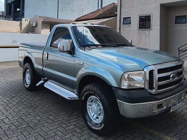 Foto 1 - Ford F250 XLT 3.9 Turbo Diesel 4x2 C.S
