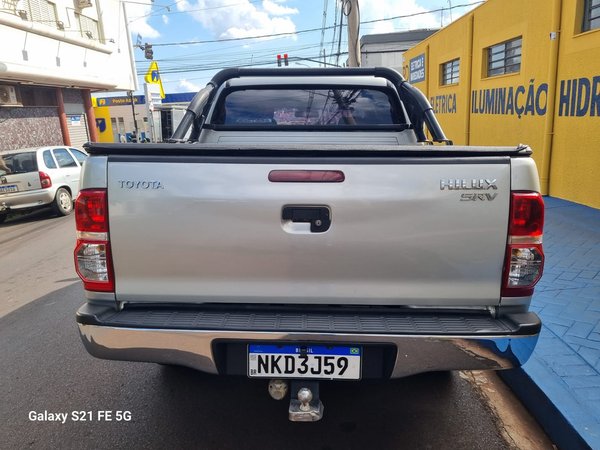 Foto 4 - Toyota Hilux SRV 3.0 Turbo Diesel 4x4