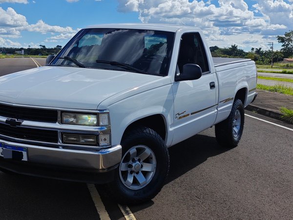 Foto 2 - Chevrolet Silverado D20 Rodeio 4.2TD 18v