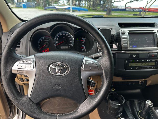 Foto 7 - Toyota Hilux SW4 SRV 3.0 Turbo Diesel 4x4