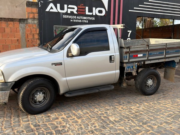 Foto 2 - Ford F250 XLT 4.2 Turbo Diesel 4x2