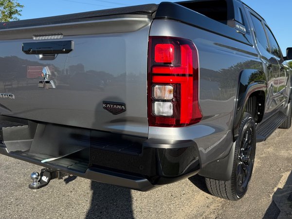 Foto 2 - Mitsubishi Triton Katana 2.4 Bi-Turbo Diesel 4x4