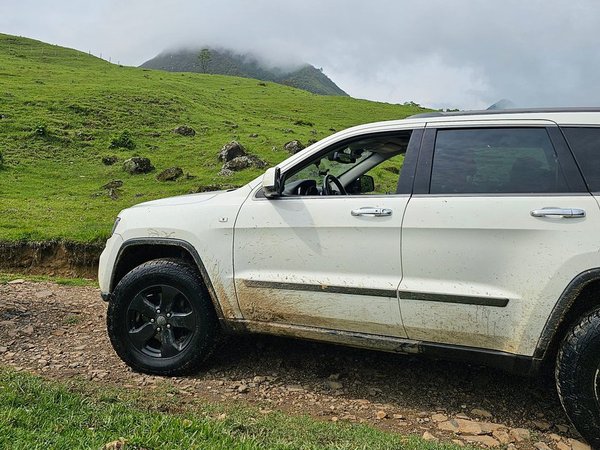 Foto 7 - Jeep Grand Cherokee Limited 3.6 V6 24v