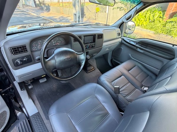 Foto 8 - Ford F250 XLT 4.2 Turbo Diesel 4x2 C.S