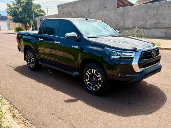 Foto 2 - Toyota Hilux SRX 2.8 Turbo Diesel 4x4