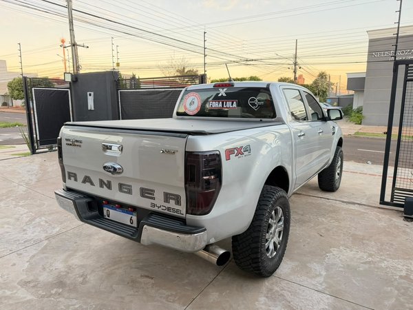 Foto 4 - Ford Ranger XLT 3.2 Turbo Diesel 4x4