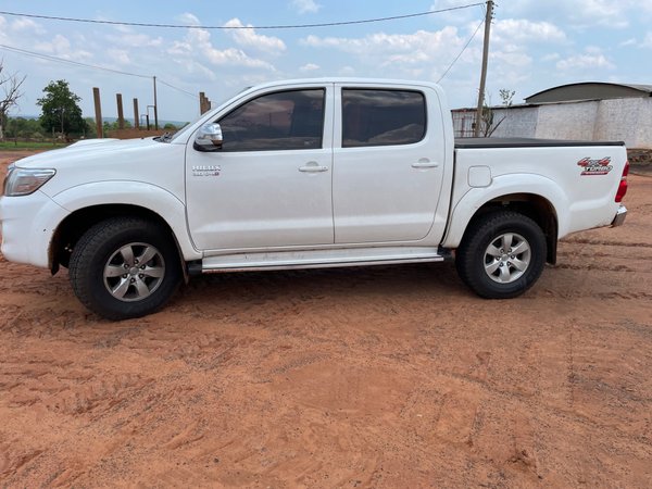 Foto 4 - Toyota Hilux SRV Top 3.0 Turbo Diesel 4x4