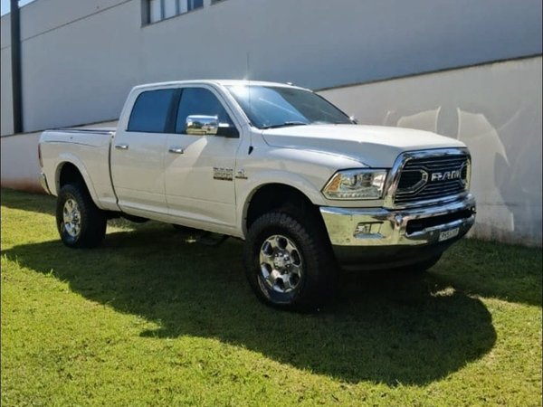 Foto 1 - RAM 2500 Laramie 6.7 Turbo Diesel 4x4