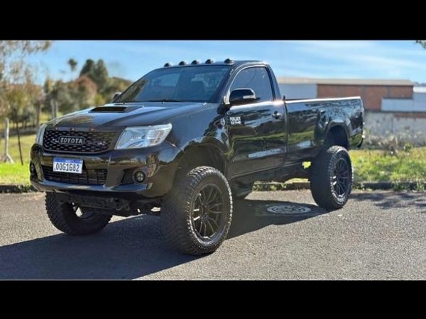 Foto 2 - Toyota Hilux DX 3.0 Diesel 4x4