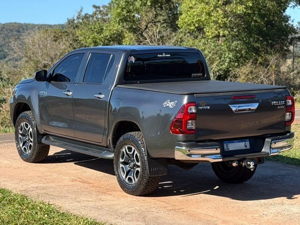 Foto 6 - Toyota Hilux SRV 2.8 Turbo Diesel 4x4