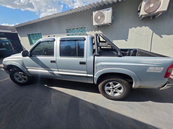 Foto 5 - Chevrolet S10 Advantage 2.4 Flex 4x2