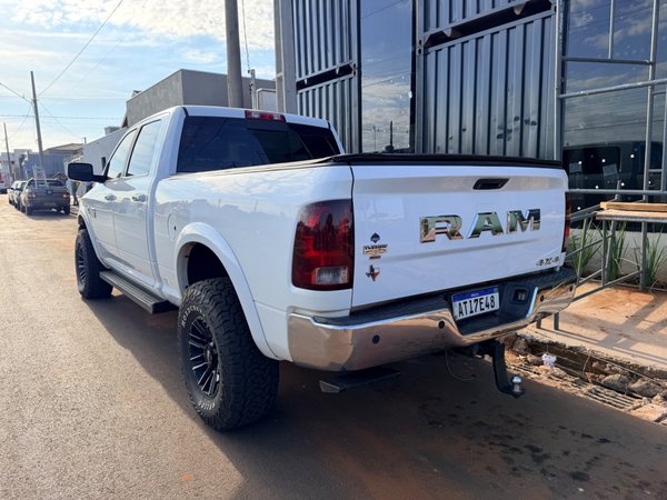 Foto 2 - RAM 2500 Laramie 6.7 Turbo Diesel 4x4