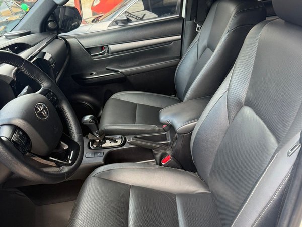 Foto 4 - Toyota Hilux SR Challenge 2.8 Turbo Diesel 4x4