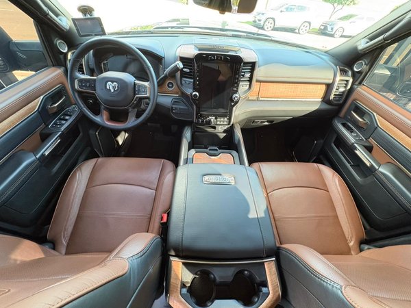 Foto 5 - RAM 3500 Longhorn Limited 6.7 Turbo Diesel 4x4