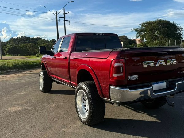 Foto 4 - RAM 3500 Longhorn Limited 6.7 Turbo Diesel 4x4
