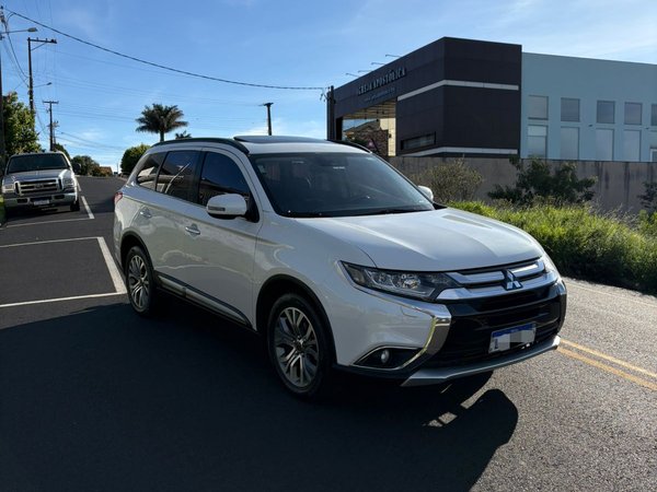 Foto 2 - Mitsubishi Outlander 2.2 16v 4WD