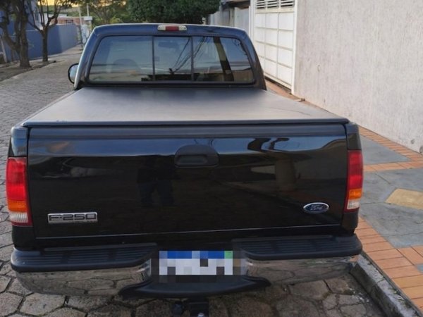 Foto 4 - Ford F250 XLT 3.9 Turbo Diesel 4x2 C.S