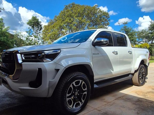 Foto 1 - Toyota Hilux SRX Plus 2.8 Turbo Diesel 4x4
