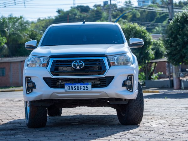 Foto 6 - Toyota Hilux SR 2.8 Turbo Diesel 4x4