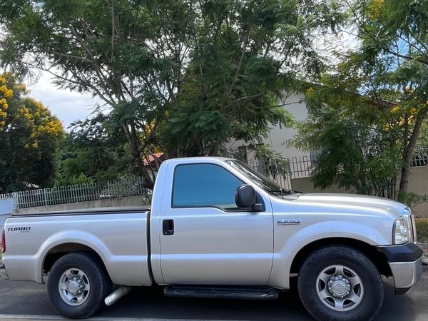 Foto 4 - Ford F250 XLT 4.2 Turbo Diesel 4x2