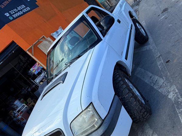 Foto 2 - Chevrolet S10 Colina 2.8 Turbo Diesel 4x2