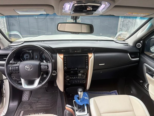 Foto 7 - Toyota Hilux SW4 SRX Diamond 2.8 Turbo Diesel 4x4