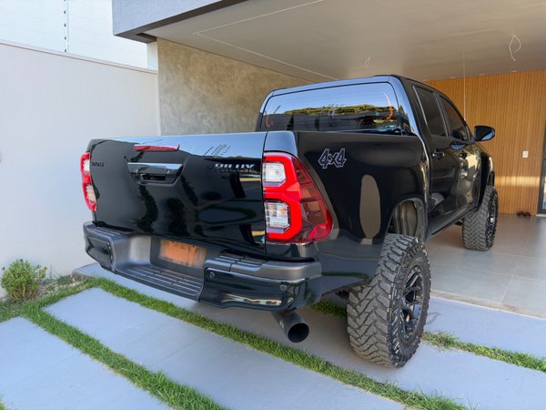 Foto 4 - Toyota Hilux SR 2.8 Turbo Diesel 4x4