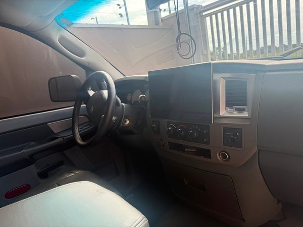 Foto 7 - RAM 2500 SLT 5.9 Turbo Diesel 4x4 C.S