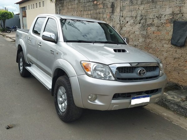 Foto 1 - Toyota Hilux SRV 3.0 Turbo Diesel 4x4