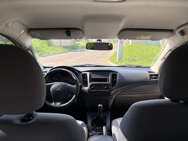 Foto 9 - Mitsubishi L200 Triton Sport GL 2.4 Turbo Diesel 4x4