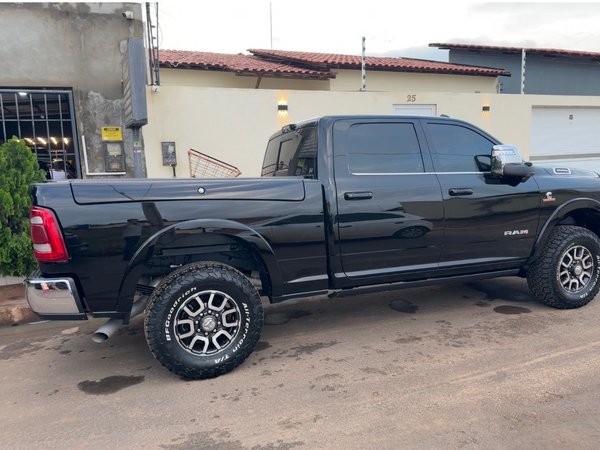 Foto 3 - RAM 3500 Longhorn Limited 6.7 Turbo Diesel 4x4