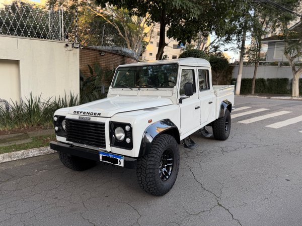 Foto 2 - Land Rover Defender Crew Cab 130 2.5 Turbo Diesel 4x4