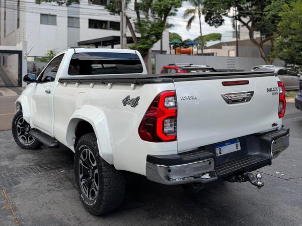 Foto 4 - Toyota Hilux 3.0 Turbo Diesel 4x4 C.S