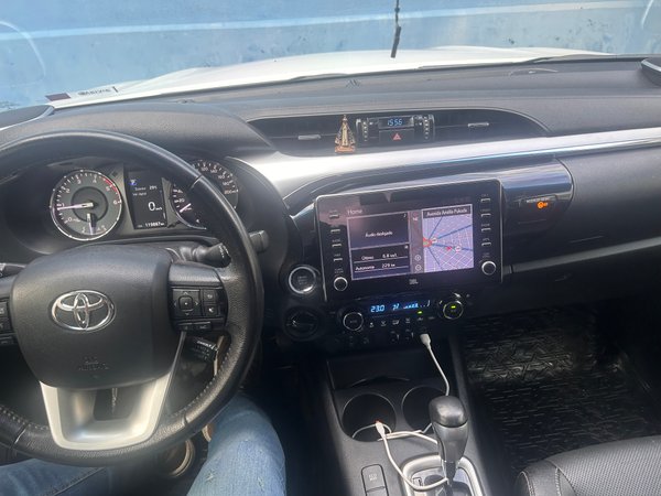 Foto 6 - Toyota Hilux SRX 2.8 Turbo Diesel 4x4