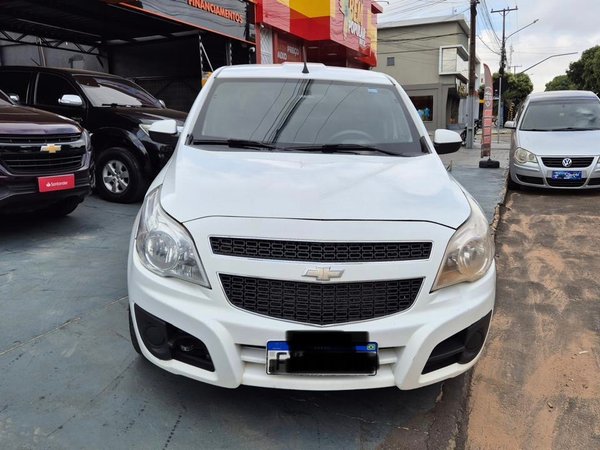 Foto 2 - Chevrolet Montana LS 1.4