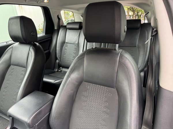 Foto 7 - Land Rover Discovery Sport SE 2.0TDi 16v D180