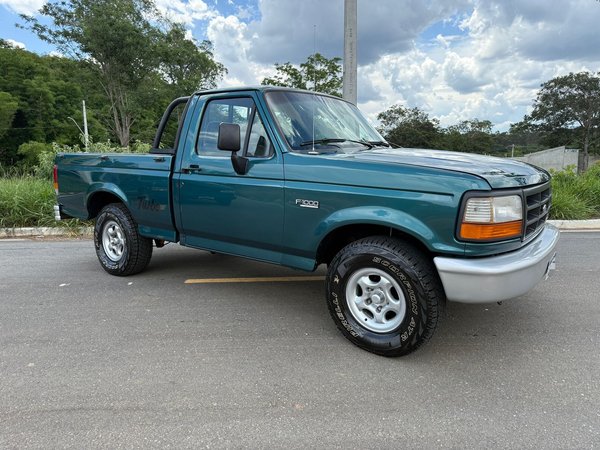 Foto 10 - Ford F1000 XL 4.3 Turbo Diesel 4x2 C.S