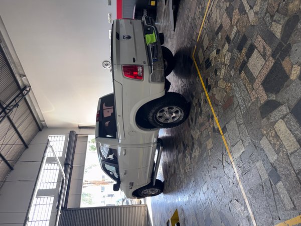 Foto 3 - RAM 2500 Laramie 6.7 Turbo Diesel 4x4