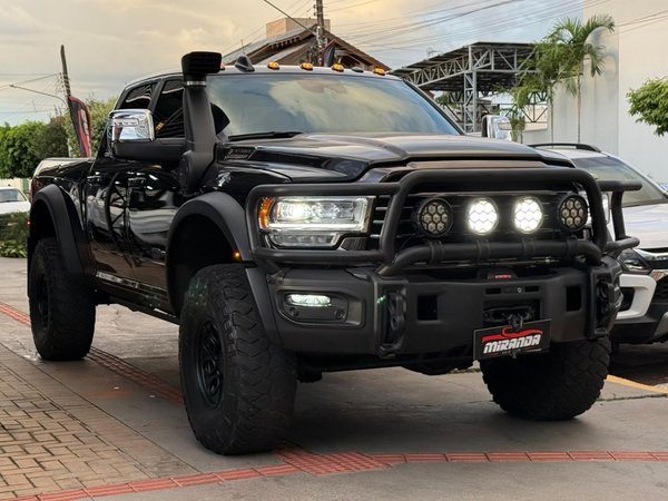 Foto 3 - RAM 3500 Longhorn Limited 6.7 Turbo Diesel 4x4